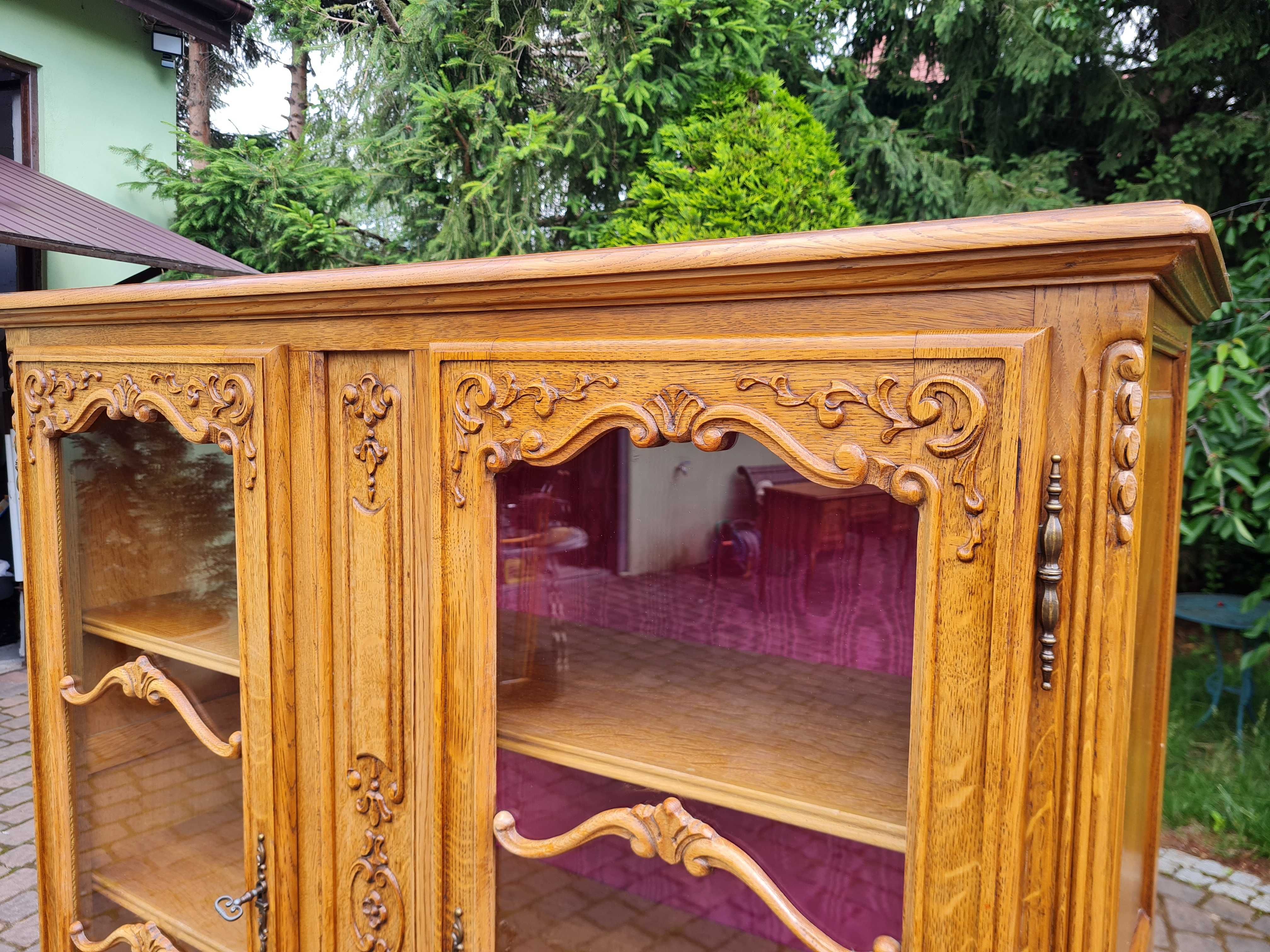 Ludwikowska Witryna Biblioteka biblioteczka