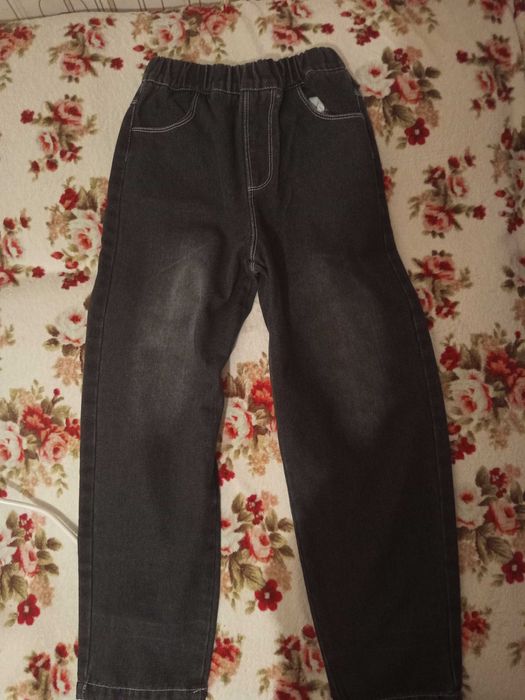 Джинси на 9-10 років