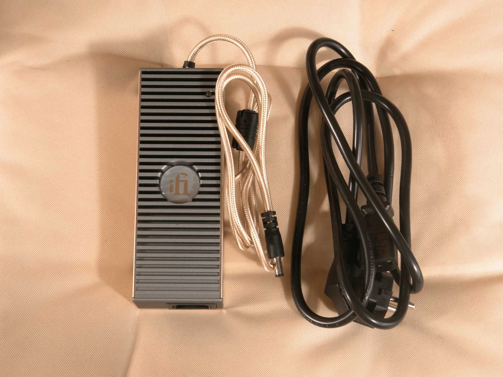 iFi Pro iDSD Signature z iPower Elite – komplet! Stan idealny