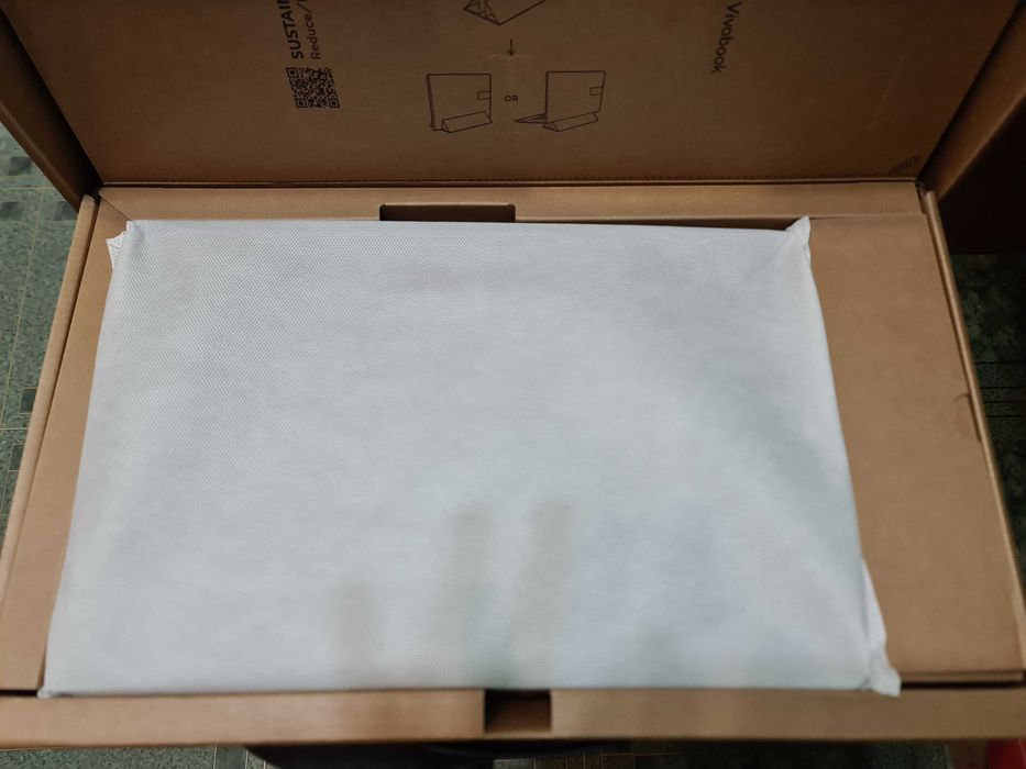 Новий Asus Vivobook E1504G; 8/256gb; Windows 11; S/N : S7N0CV06R88428B