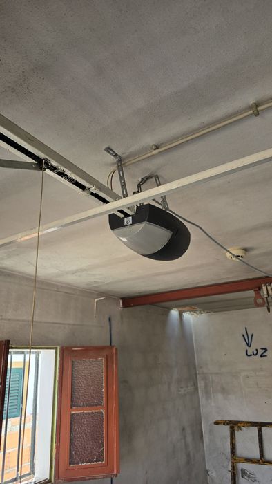 Portao Seccionado de Garagem + Motor