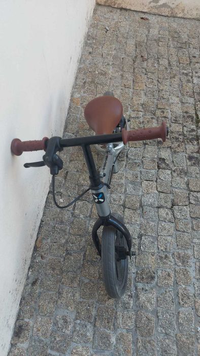 Bicicleta criança sem pedais