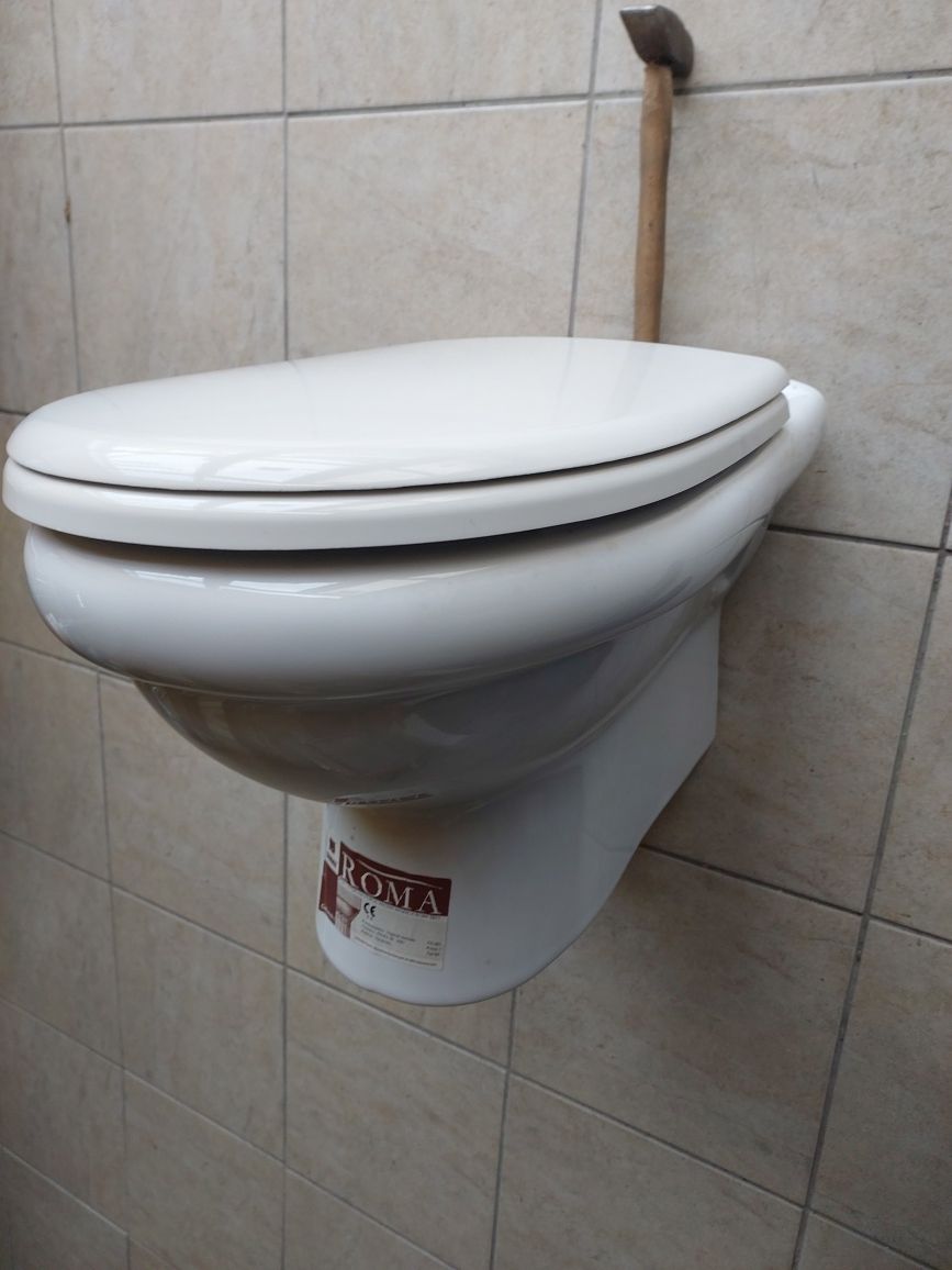 Bidet i WC zawieszany Roma