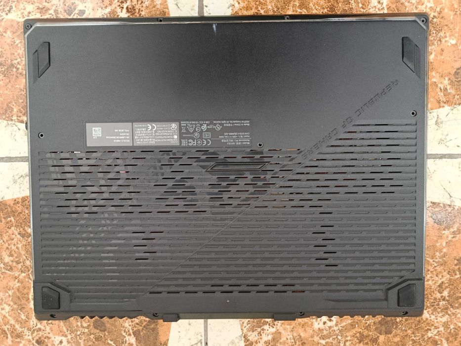 Asus ROG Strix G15 (G512LI-HN058) ігровий ноутбук