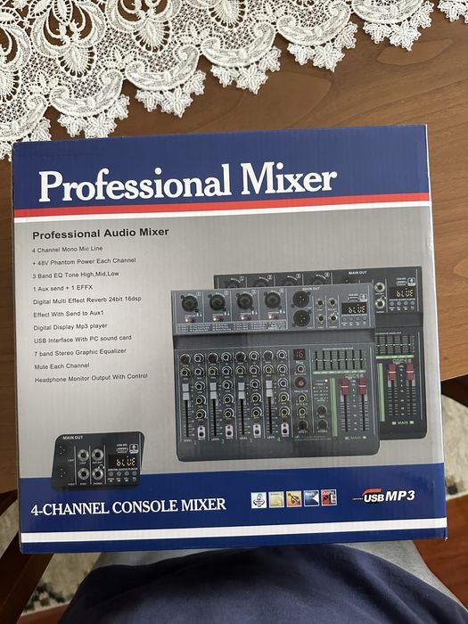 Coluna Som Amplificada FoneStar 15180U + Mesa Som + Microfone sem Fios