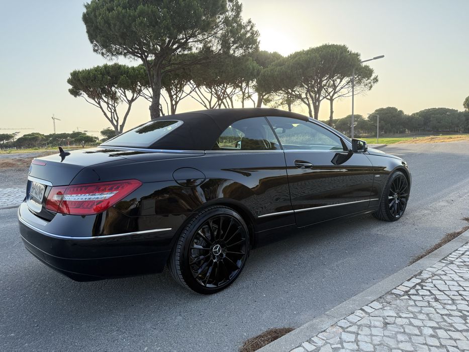 Mercedes-Benz E200 Automatica Cabrio