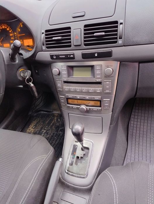 Продам -Тайота Авенсіс