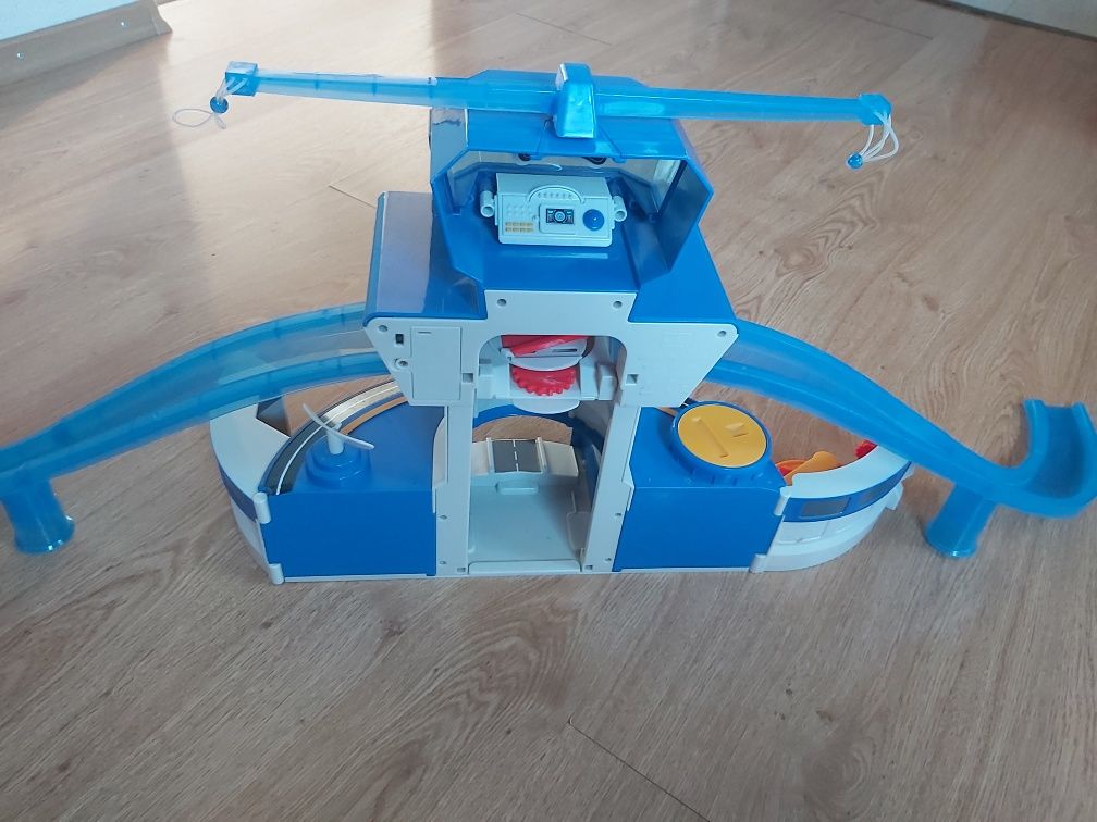 Super Wings lotnisko port lotniczy z efektami