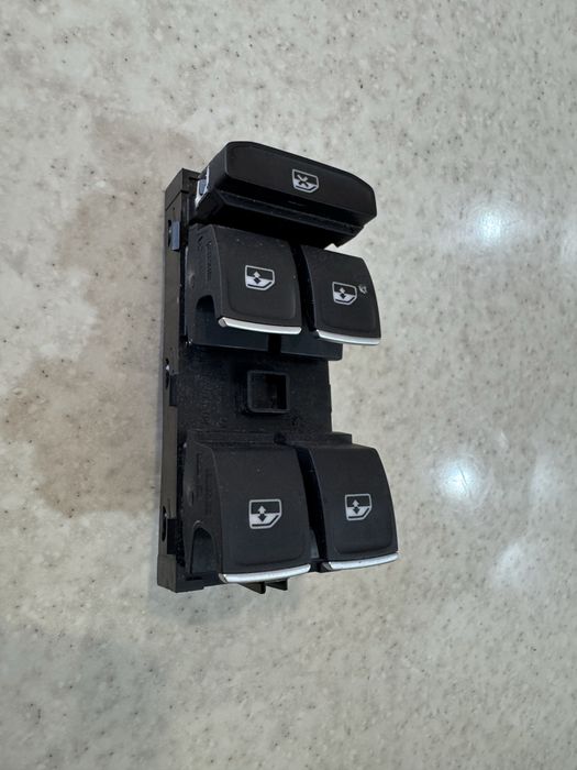 Кнопка склопідіймача VW Tiguan,  5G0959857E