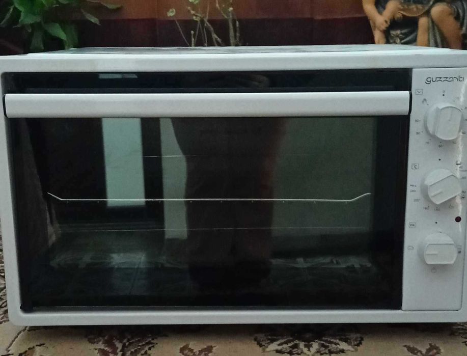 Guzzanti міні духовка