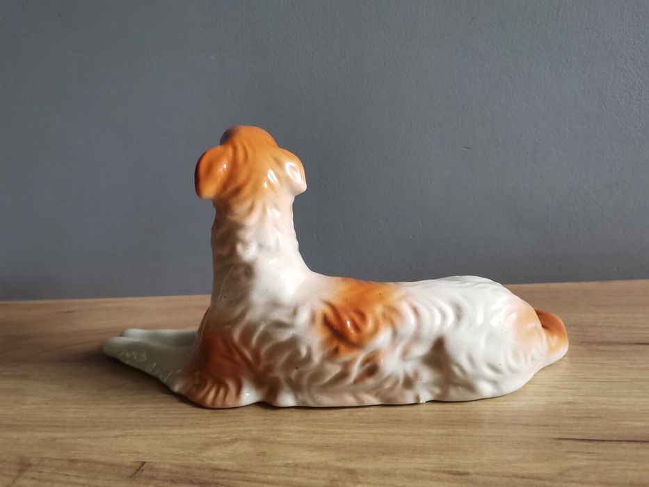 Stara figurka Chart Borzoj porcelana Steatyt  Z. Buksowcz PRL 1960