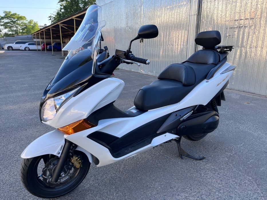 Honda Silver Wing GT 600