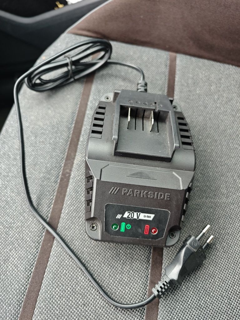 Ładowarka parkside 20v