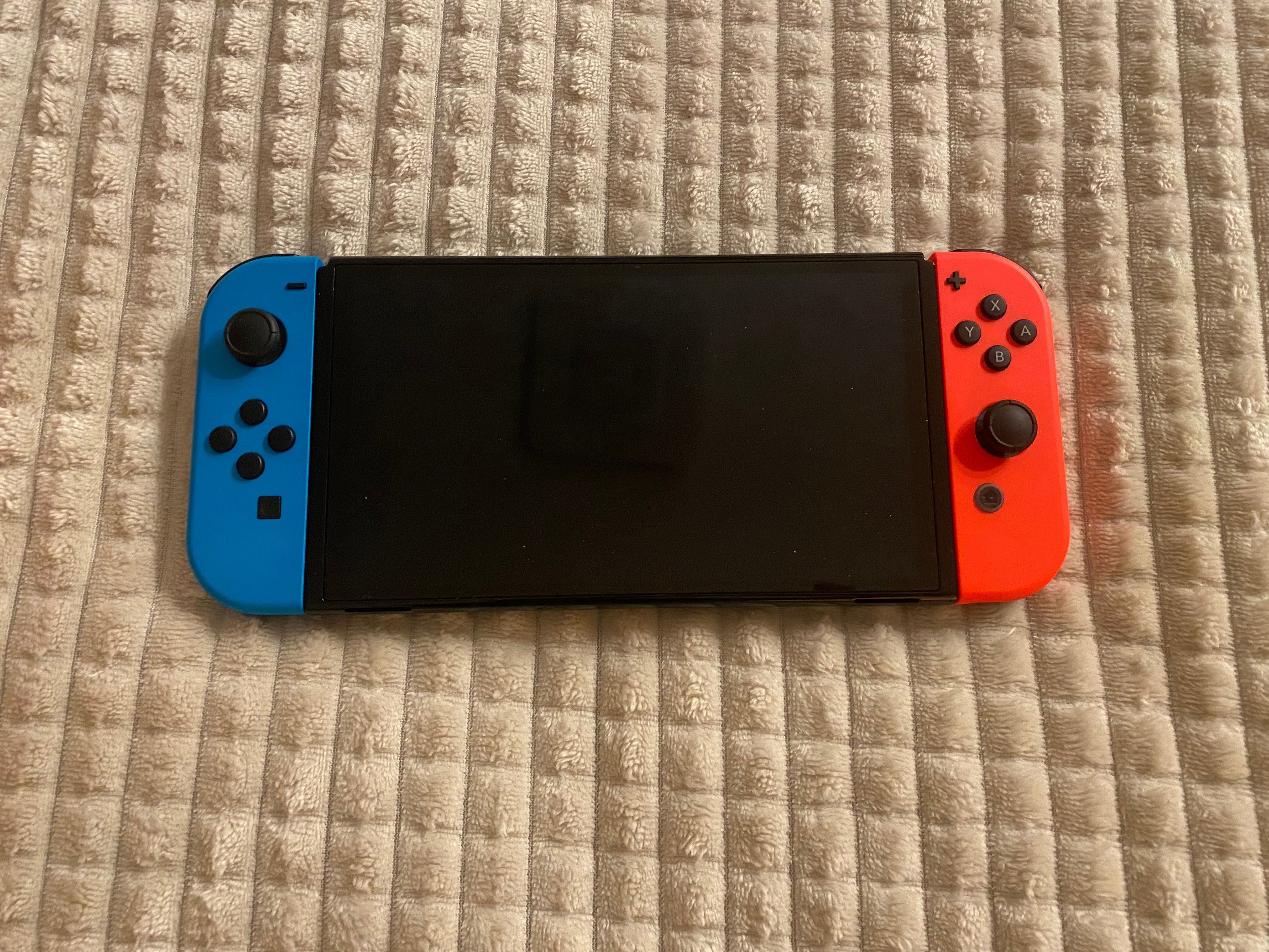 Ігрова приставка Nintendo Switch (Neon Blue/Red)