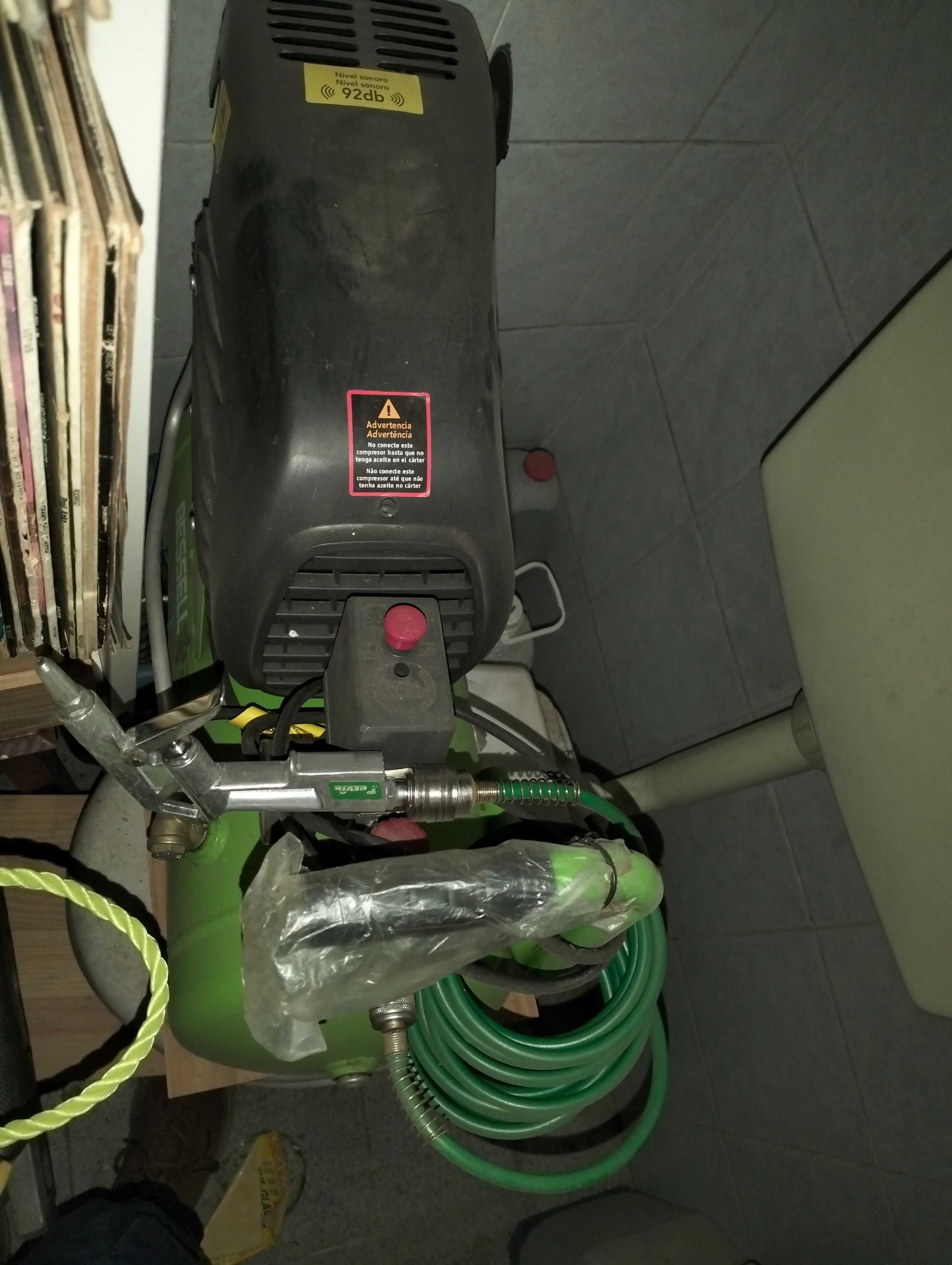 Compressor Bessell, modelo BW-242D