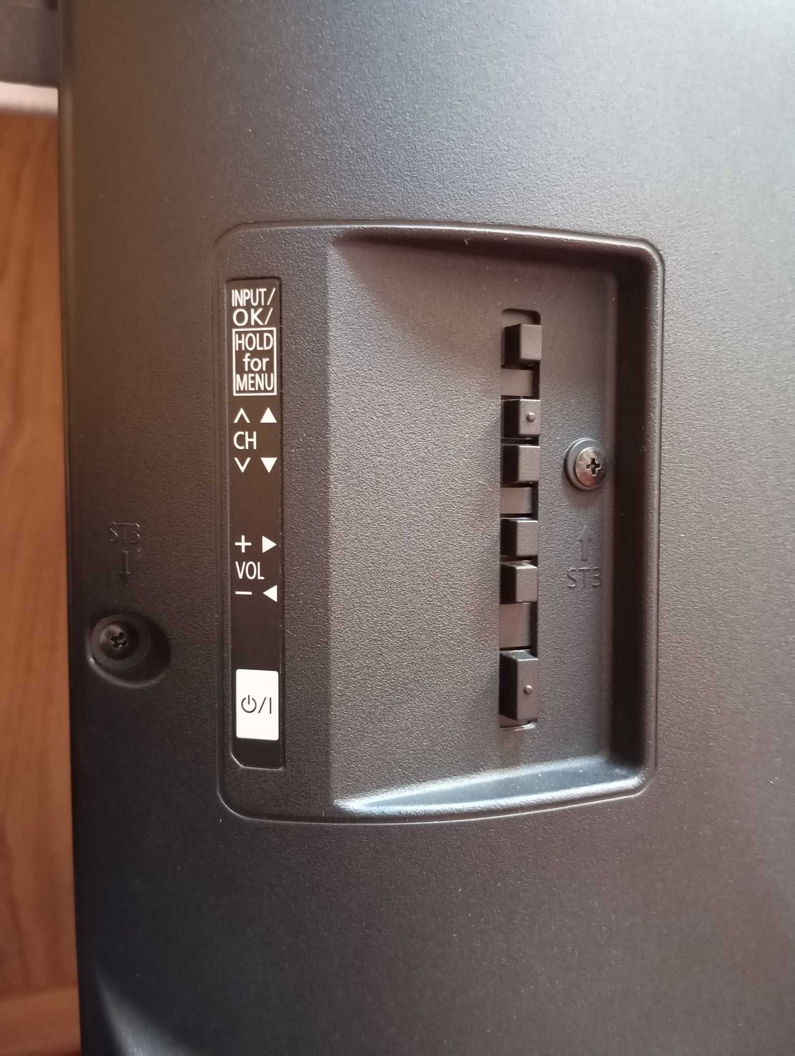 Телевизор Panasonic TX-32DR400 (ЦифраT-2/USB/HDMI)