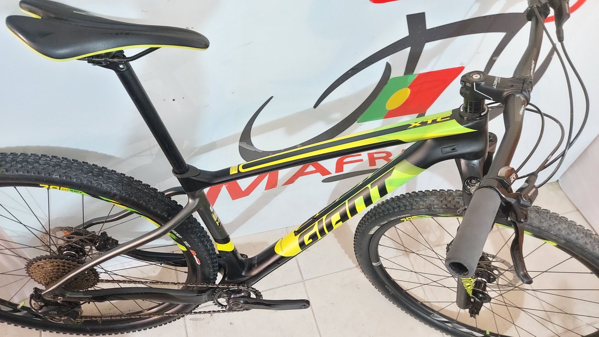 Mafrabike BTT Giant XTC carbono 29