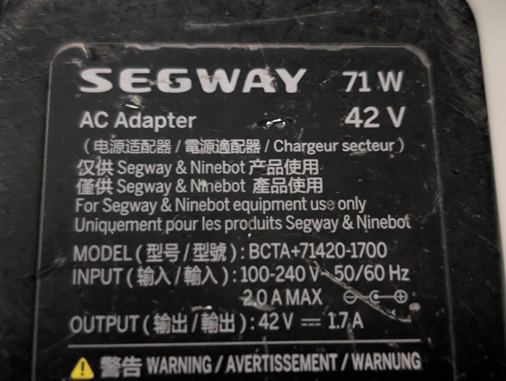Ładowarka Xiaomi, Segway Ninebot, itp. 42V 1,7A, max 2A