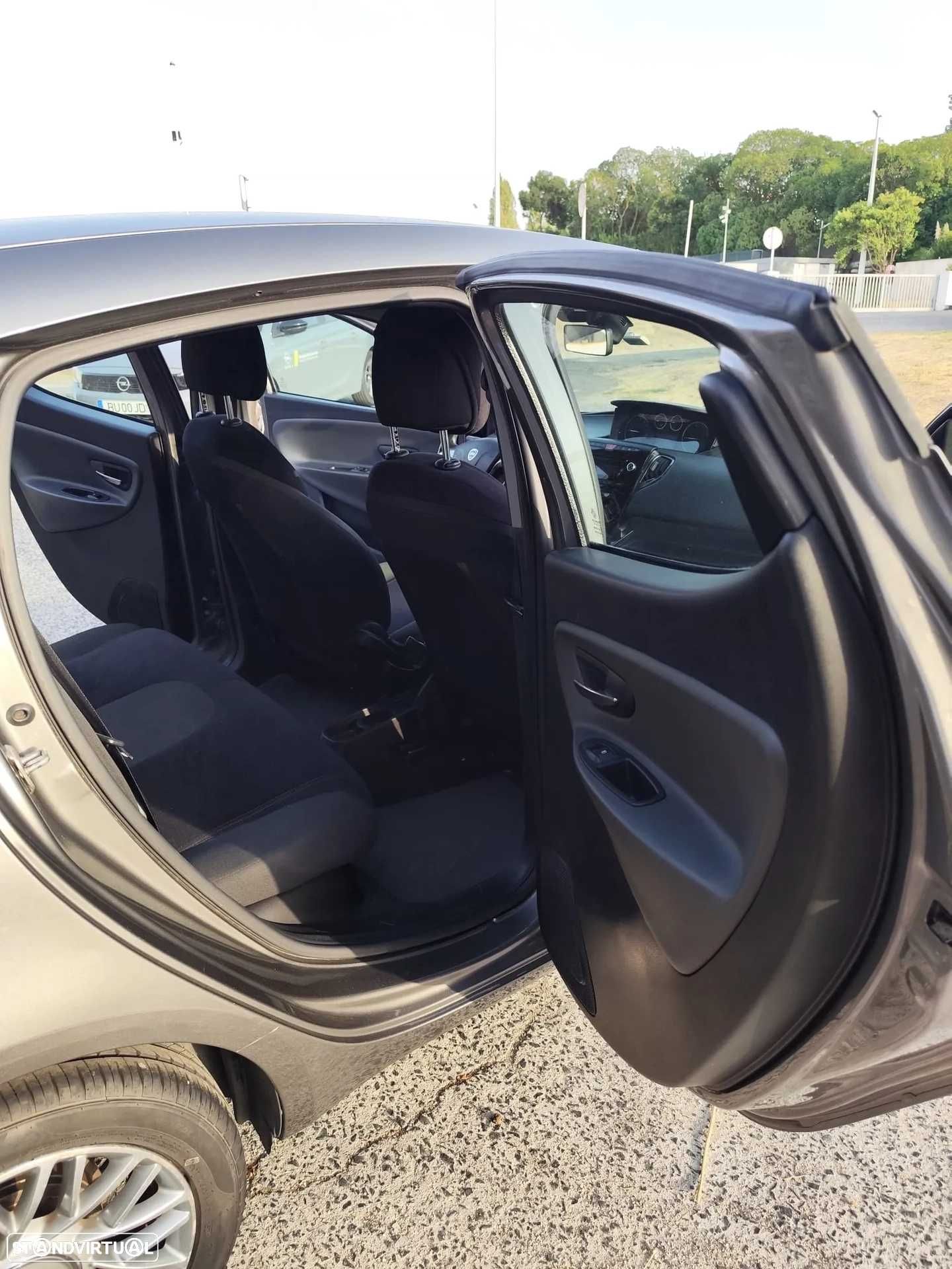 Lancia Ypsilon 1.3 M-jet S&S Gold