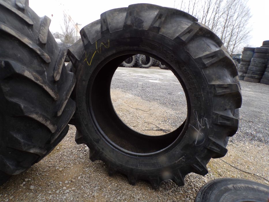 opona 20.8-38 NOKIAN TRACTOR FOREST (3900 netto)