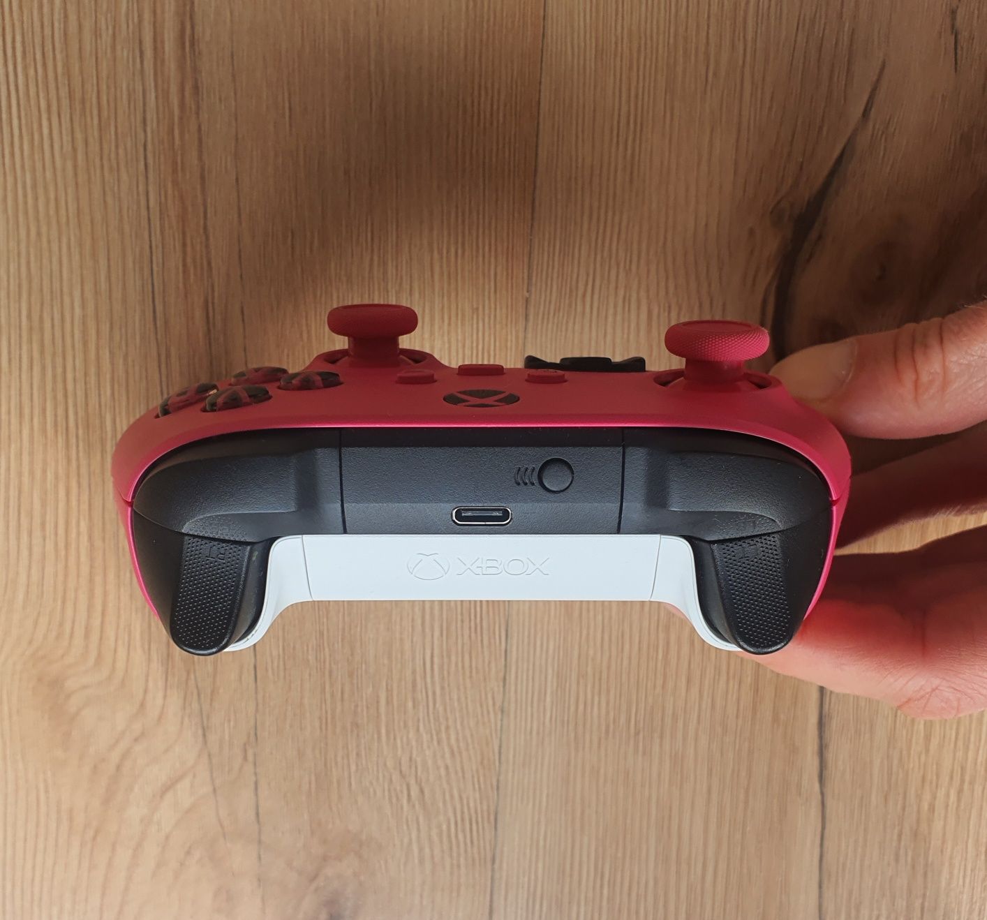 Pad xbox series X/S jak nowy deep pink działa z xbox one i PC