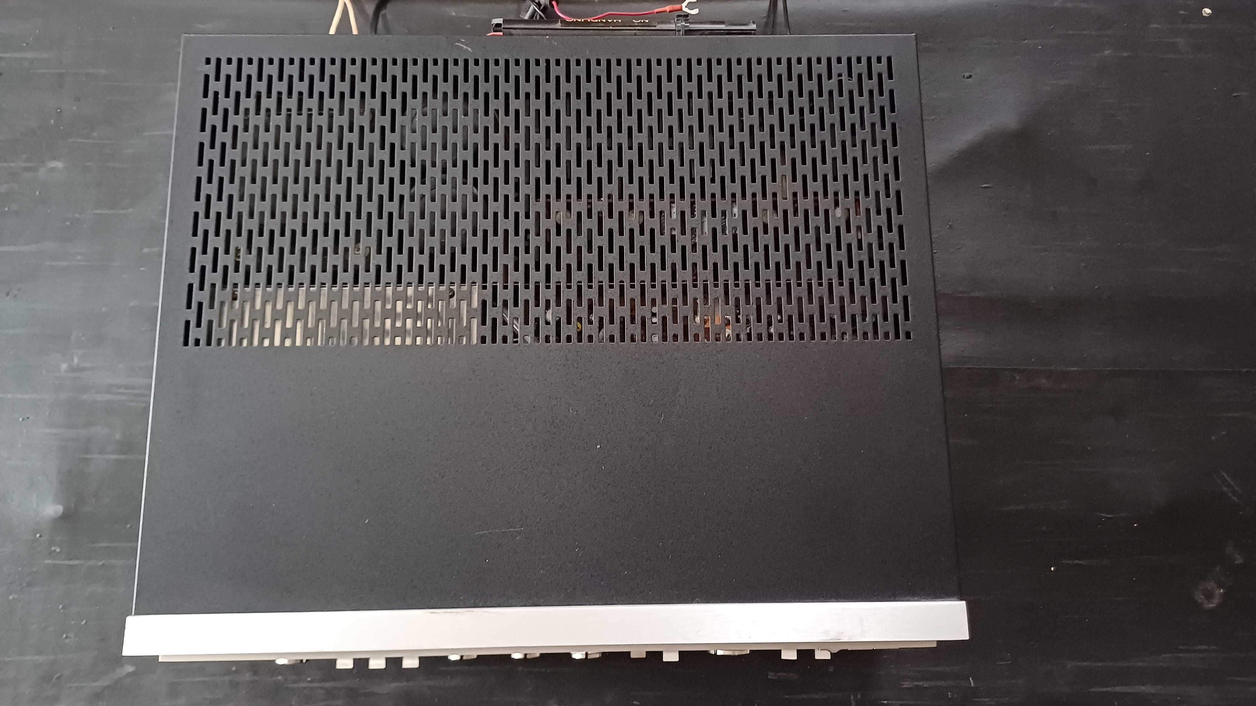 Wzmacniacz audio tuner FM DUAL CR 1780