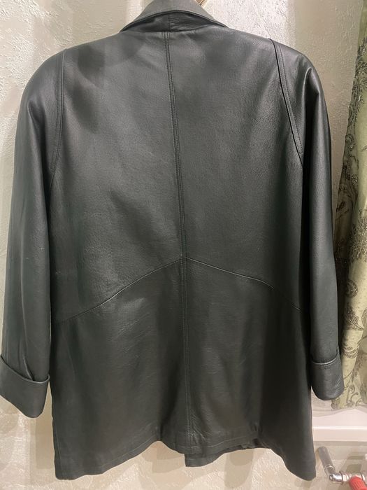 Кожана куртка,состояние новой