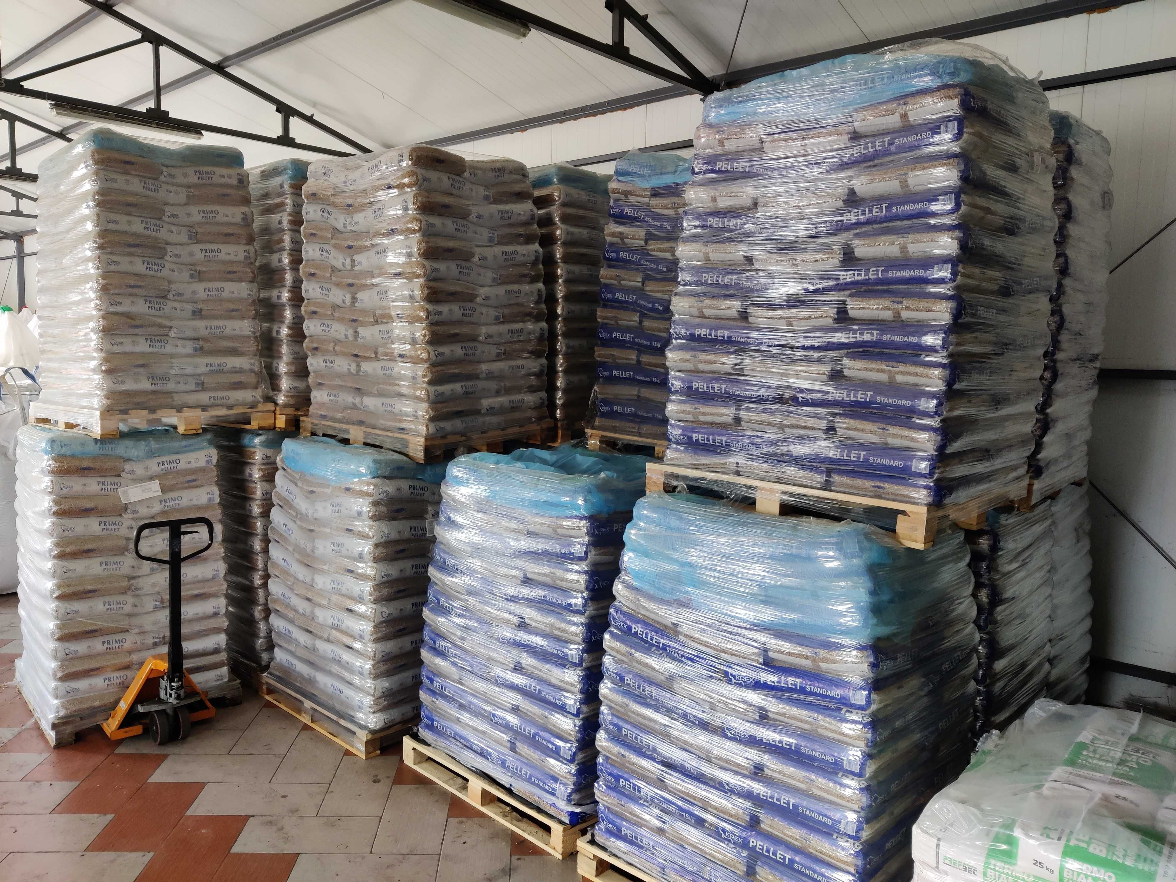 Pellet drzewny EN A1, transport winda/HDS