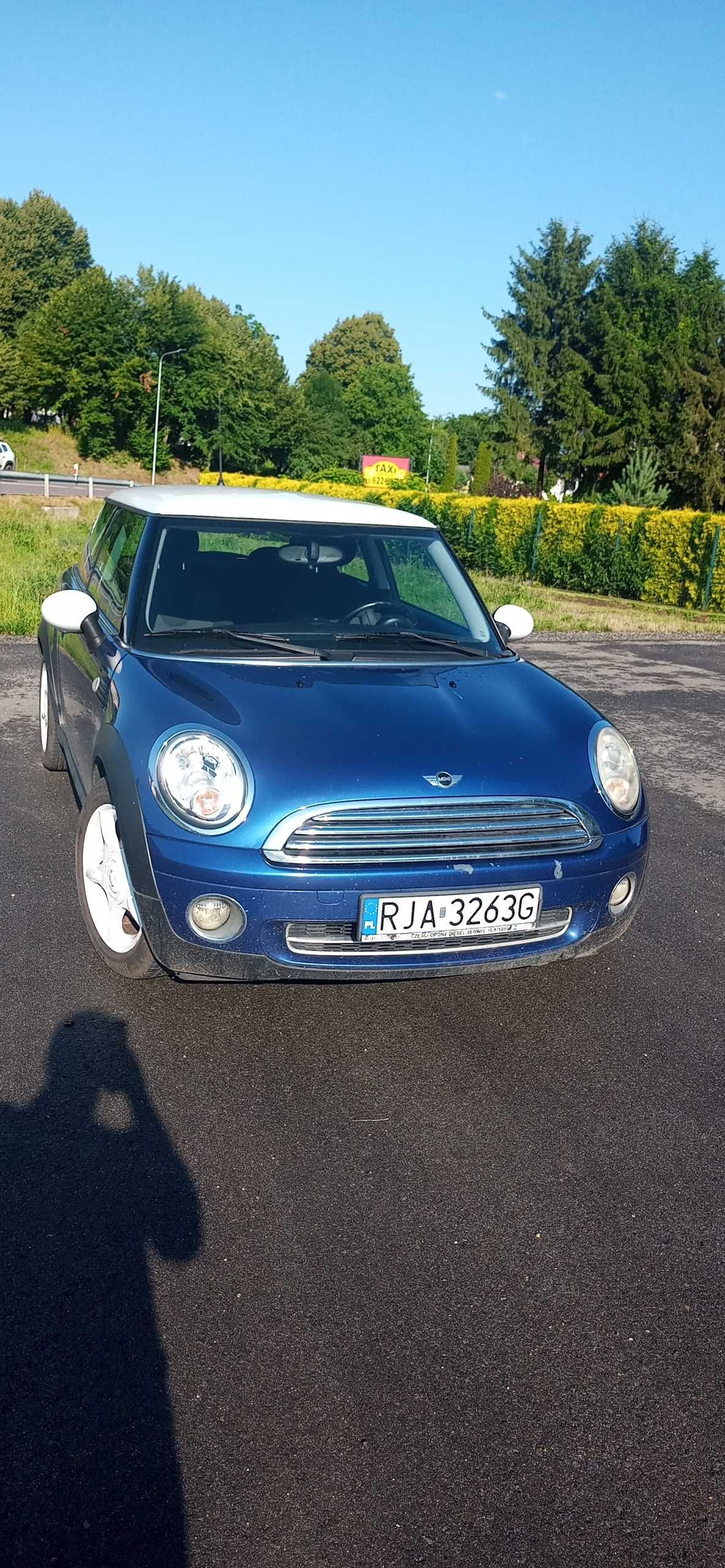 Mini Cooper 1.6 benzyna