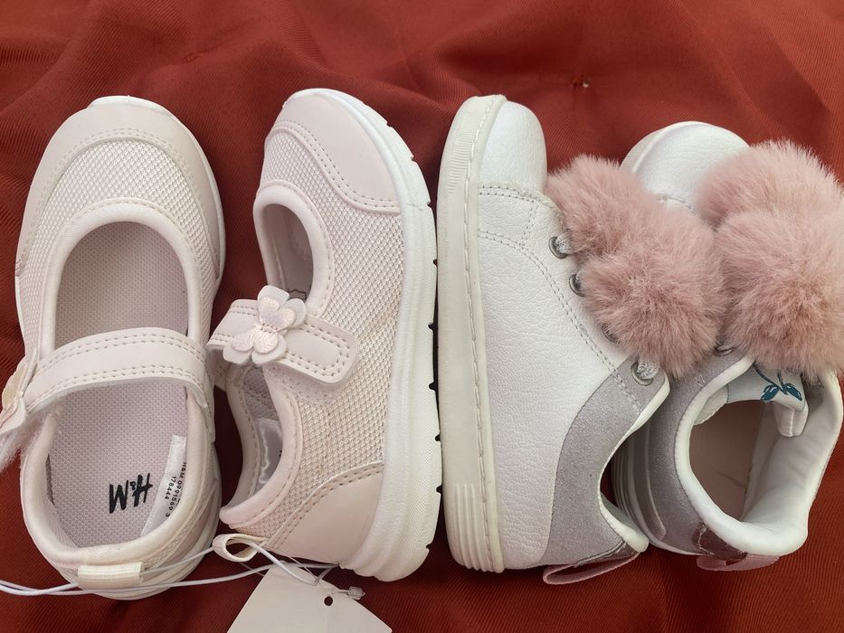 Tenis novos merceditas menina 24