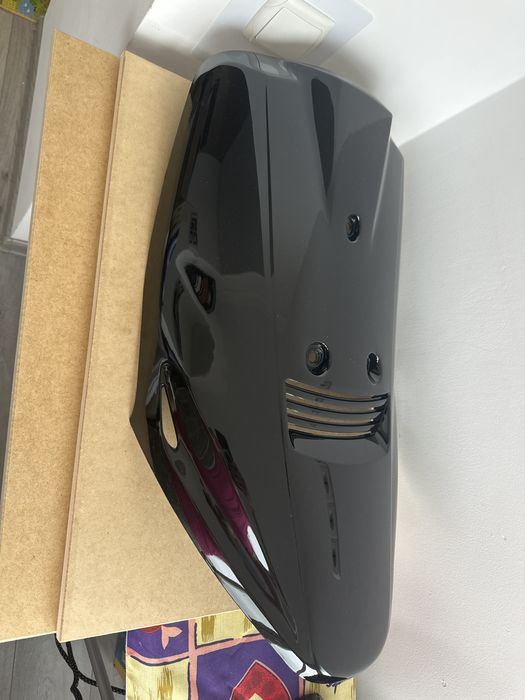 Пластик передній (клюв)