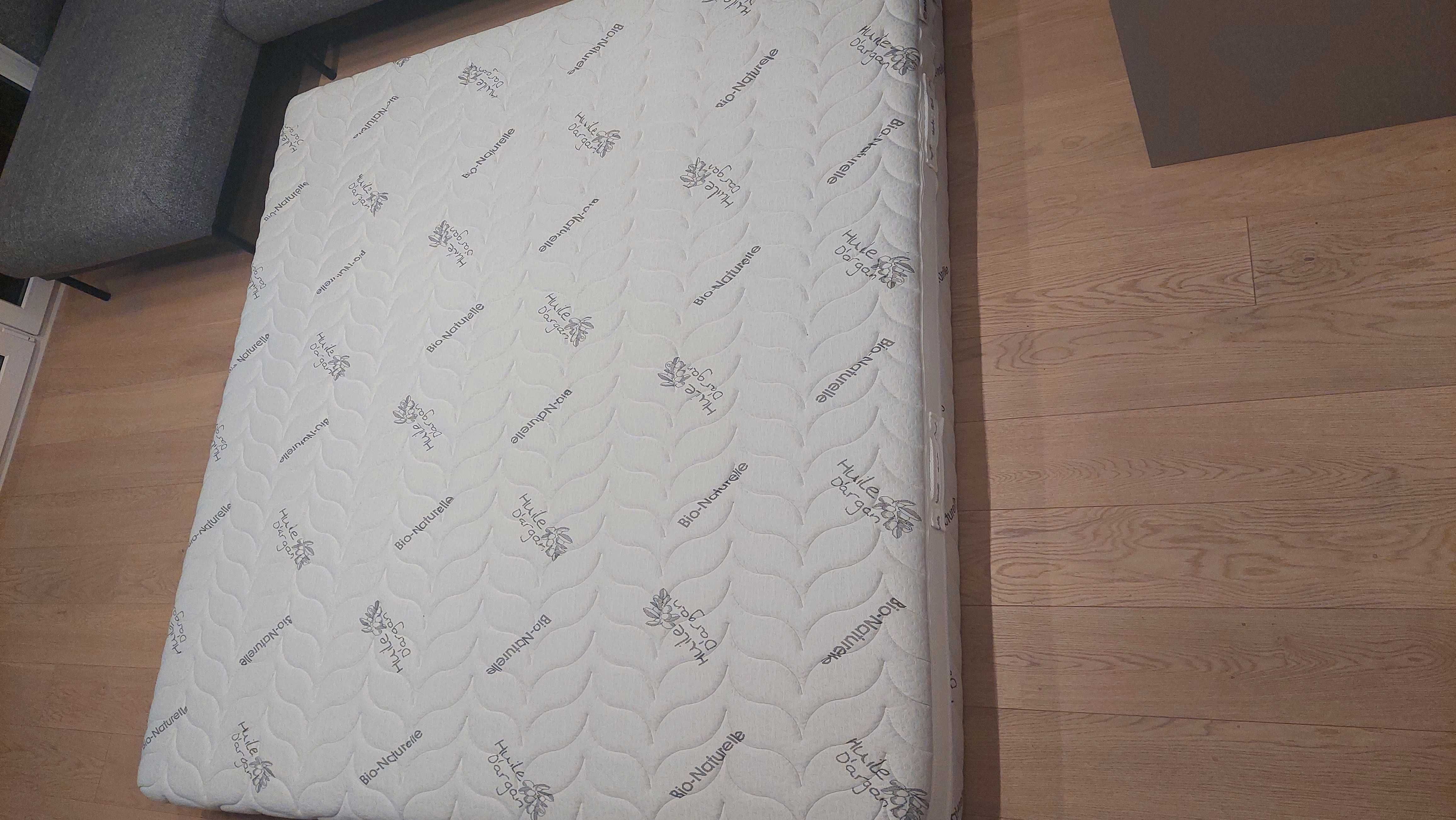 Materac 200x200. Pianka termoelastyczna. Mollyflex Moreno.