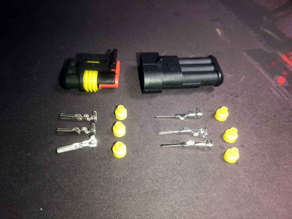 Набір вологозахищених роз'ємів (фішок) для авто 1-4 pin + клеми