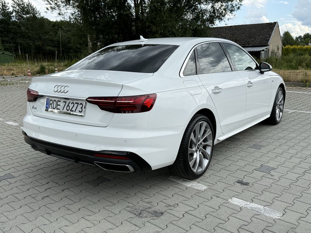 Audi A4 40 TFSI 2.0T automat kamera CarPlay S-Line Matrix serwisowana