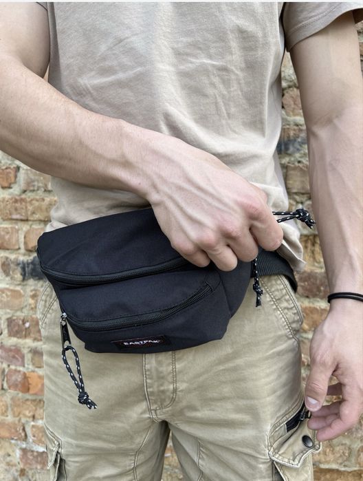 Сумка Eastpak на пояс