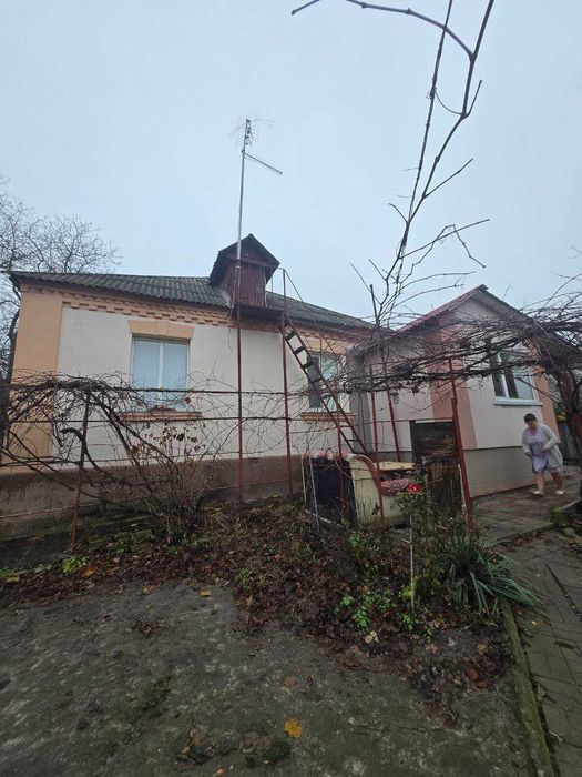 Продаж будинку у місті Васильків!