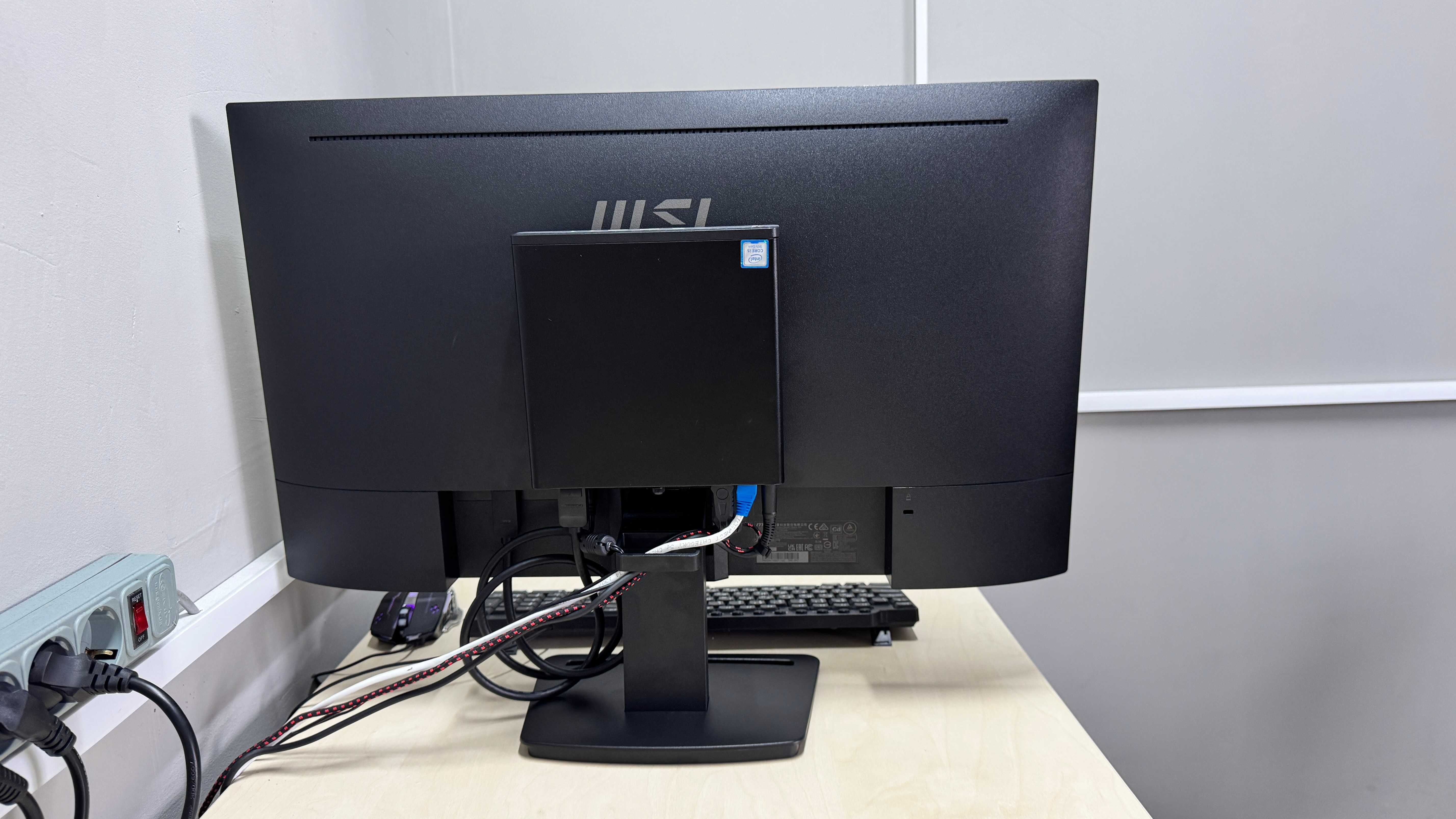 Моноблок для роботи екран HP/MSI ProDesk 400 s1151 Core i3-8100T 256