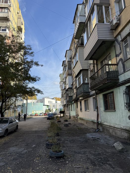 Продам 2к кв на 12 квартале, 152 дивизия, кдц , гладкова