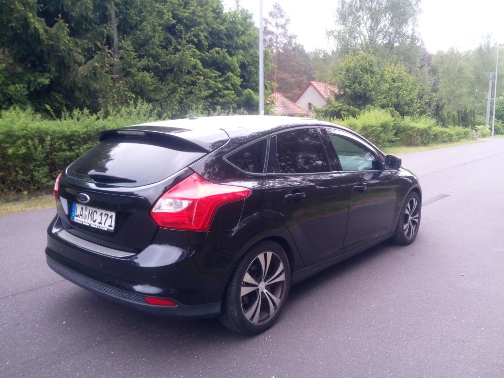 Ford Focus 2011r 1.6b 5-drzwi