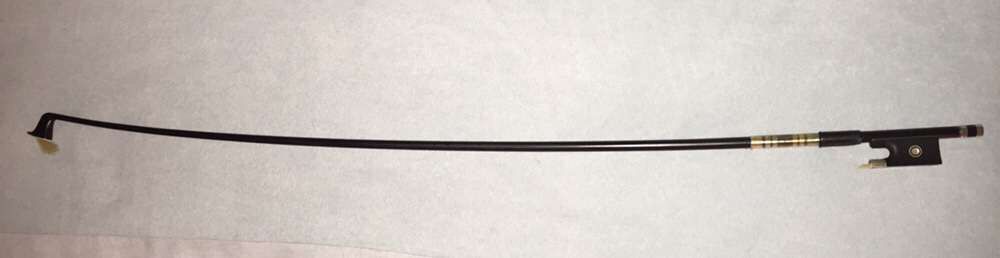 Excelente arco muito resistente Nunca parte por ser em carbono