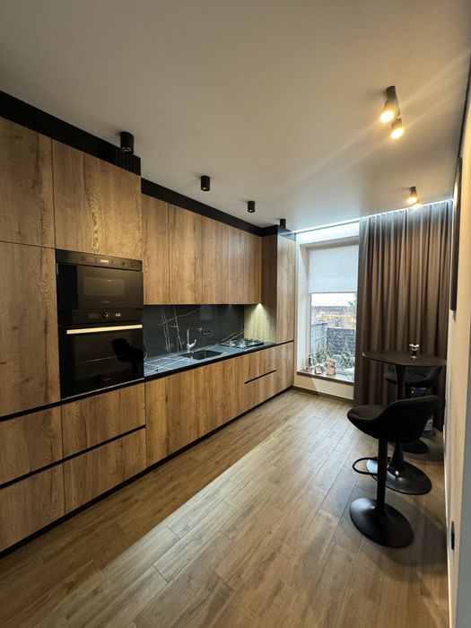 Продаж будинку в місті