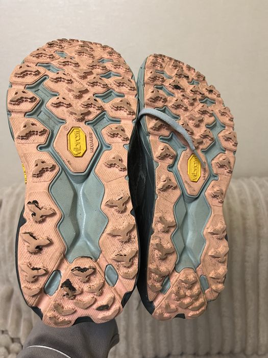 Hoka 38 для хайкінгу і довгих прогулянок