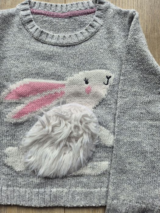 Sweterek  z króliczkiem 98 reserved