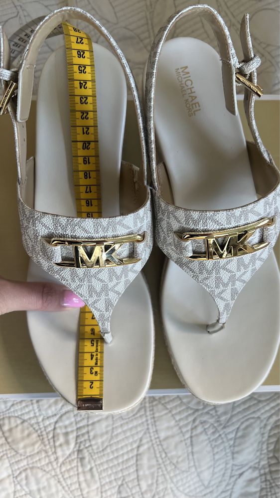 Босоніжки Michael kors 41р або 10US