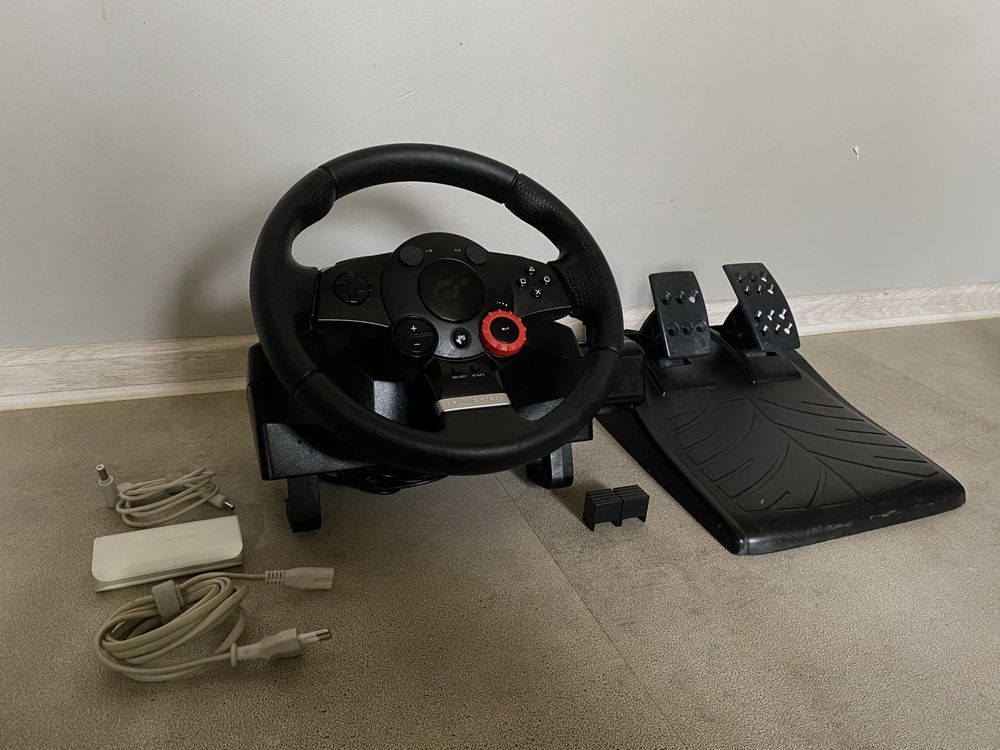 Logitech Driving Force GT DFGT (stan idealny, jak nowa)