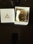 Zegarek GUESS U1258G2 w odcieniu zlota o46,4 mm