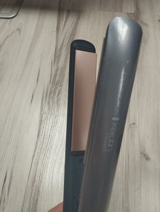 Профессиональная плойка утюжок для выпрямления волос Remington keratin
