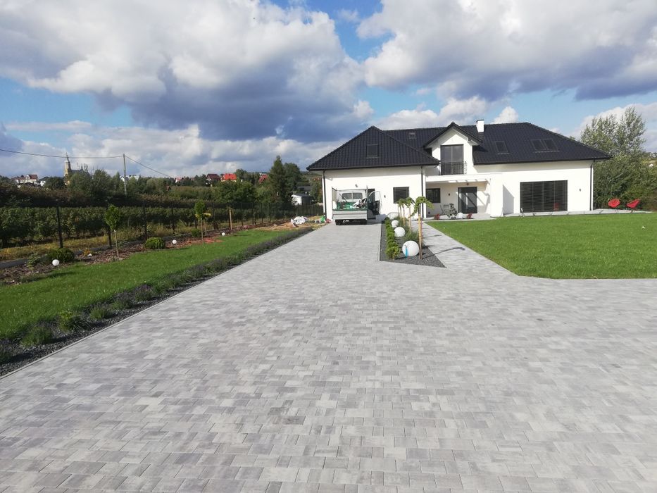 Ogrody/Wycinka Drzew/Sprzatanie Posesji /Projekty