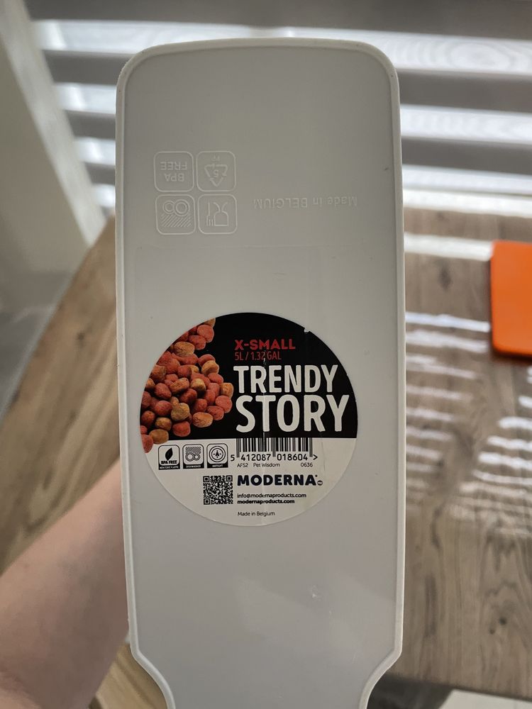Контейнер для корму Moderna Pet Wisdom Trendy Story 5л