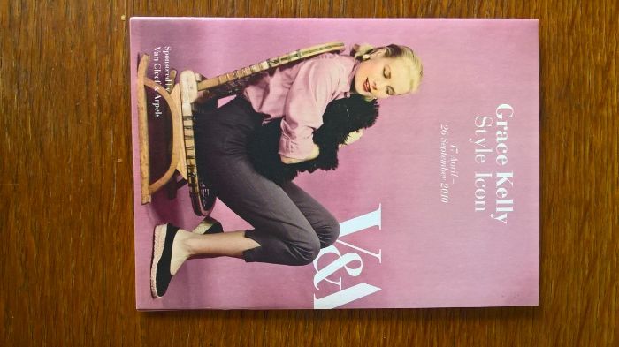 kolekcja grace kelly pocztówki wystawa w V&A muzeum Londyn unikat